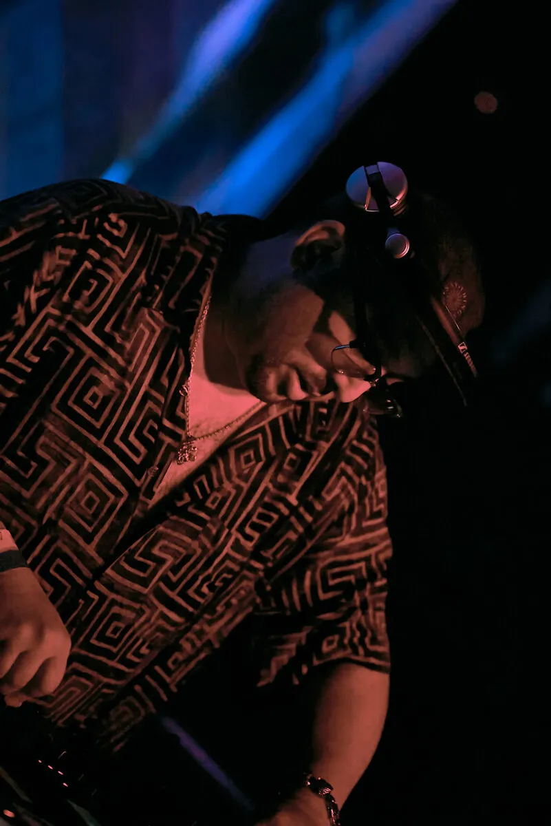 Papa Lu live performance