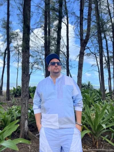 Papa Lu lifestyle portrait