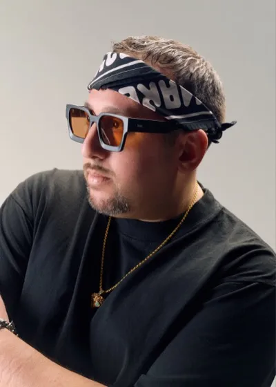 Papa Lu studio headshot